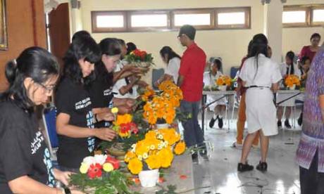 Pelatihan Merangkai Bunga